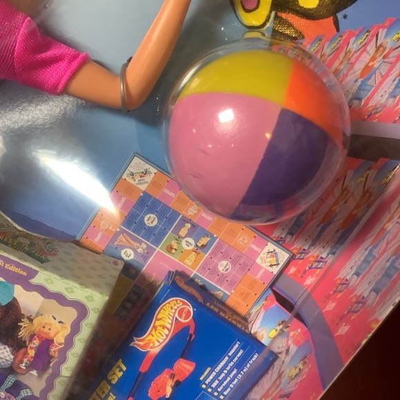 Toys “R” Us Barbie 50 years Anniversary colab 18895 - Picture 14 of 14